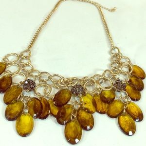 18”NY&CO sophisticated gold tone summer necklace